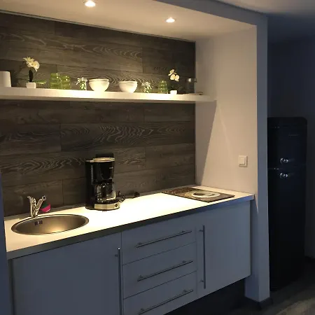 Hof Aparthotel 2*
