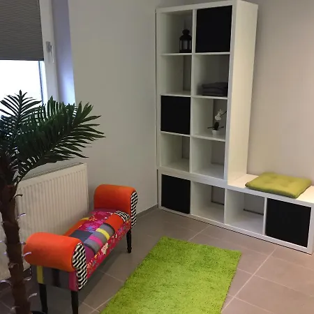 Hof 2*